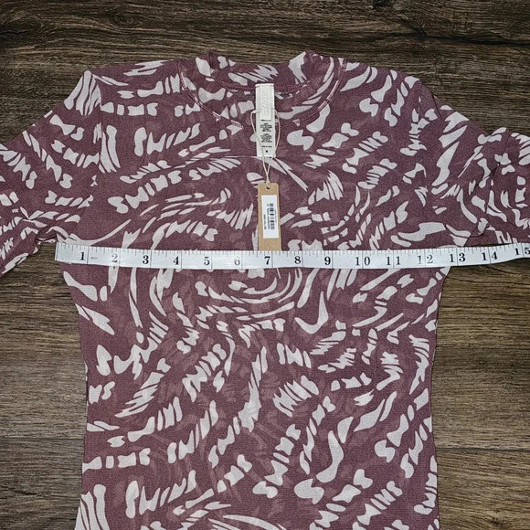 Skims Summer Mesh Raspberry Swirl T Shirt Bodysuit SZ M - Picture 8 of 13